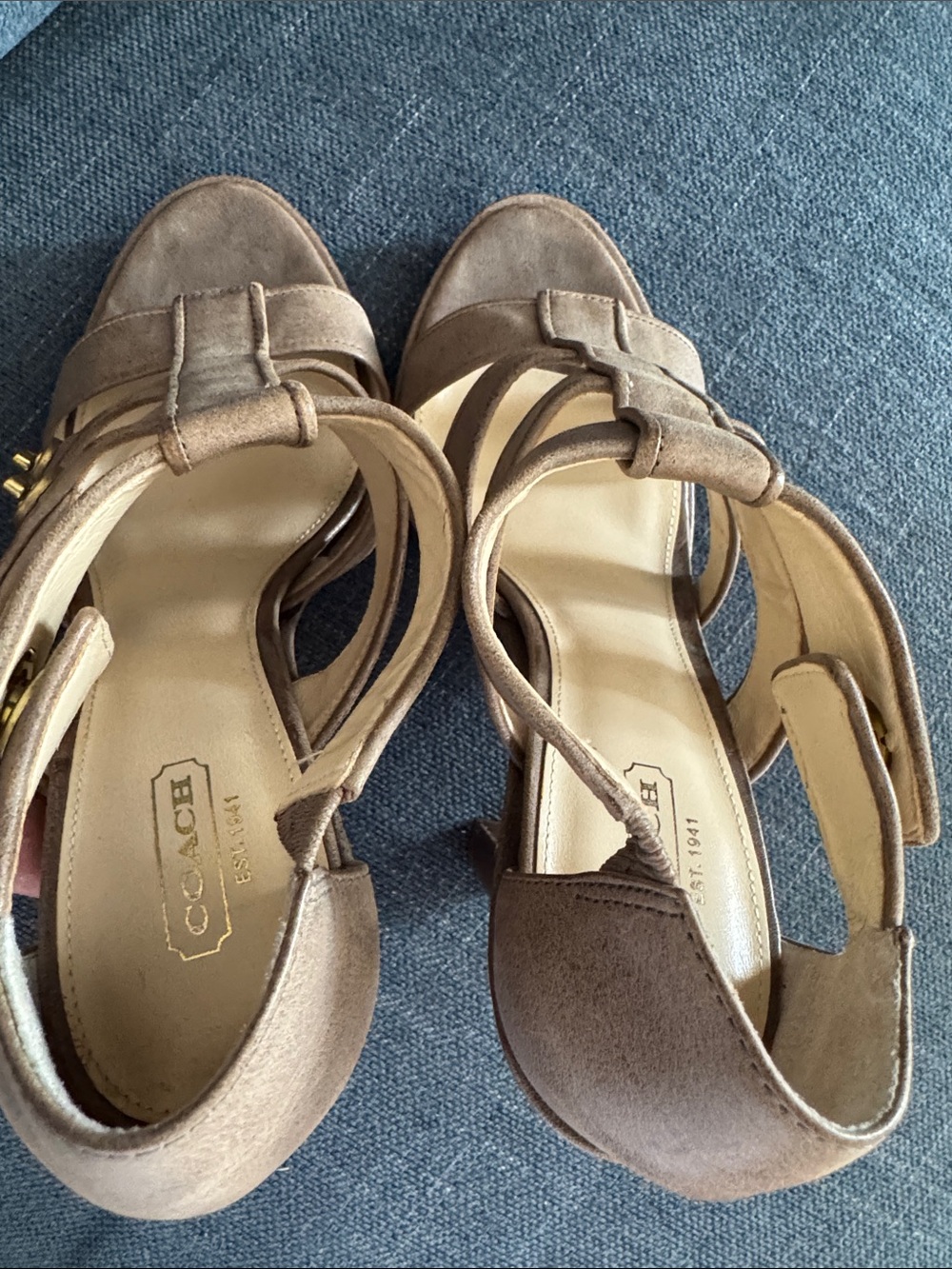 Coach Heels - Picture 15 of 15